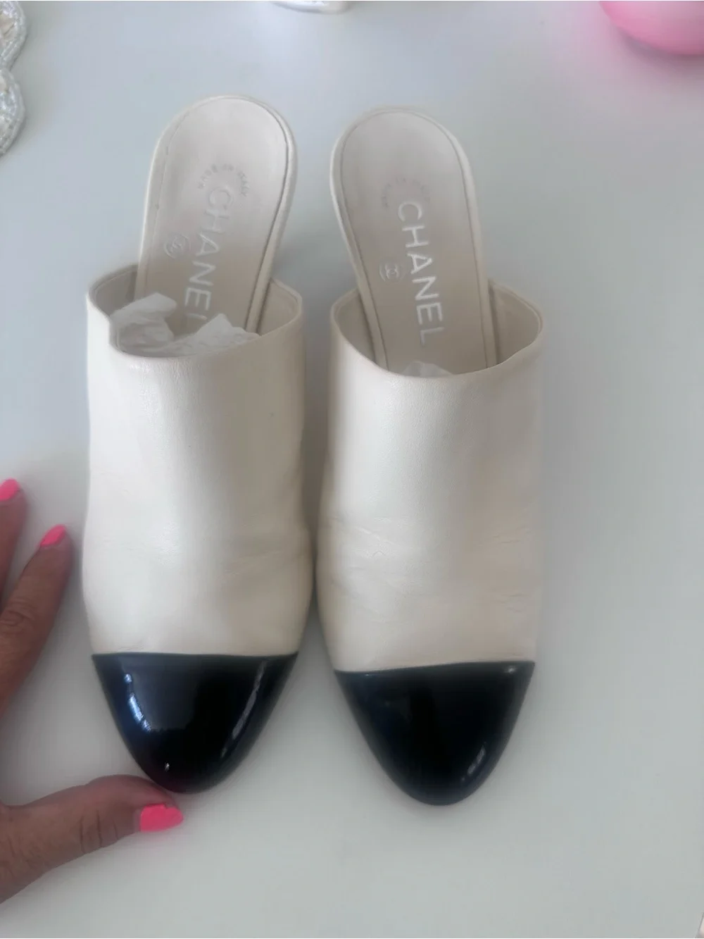 CHANEL Two-Tone Slip-On Mules in Cream and Black preloved